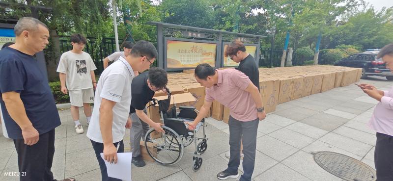適配有愛，助夢前行
——無為市殘聯(lián)開展殘疾人輔具適配集中發(fā)放工作